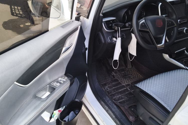 Used BYD Song MAX 2018 1.5T Manual Smart Connect Luxury 6-Seater
