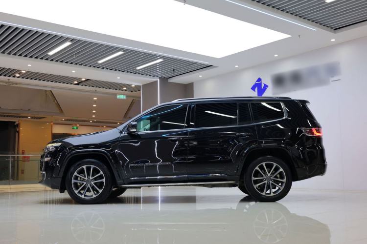 Used Jeep Grand Commander 2018 2.0T Four-Wheel Drive Smart Enjoyment Version China V Emission Standard
