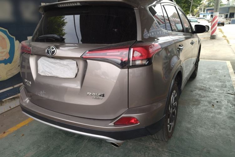 Used Toyota RAV4 2016 2.5L Automatic 4x4 Elite Edition