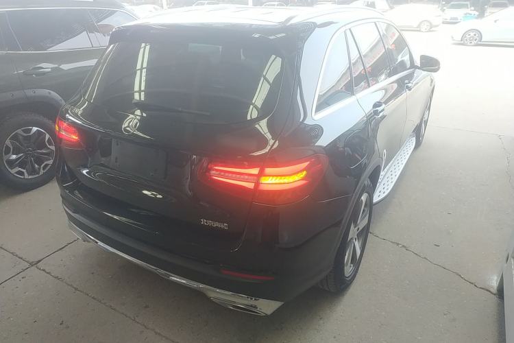 Used Mercedes-Benz GLC 2016 GLC 300 4MATIC Dynamic Model