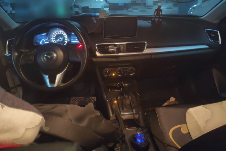 Used Mazda Mazda 3 Axela 2016 Sedan 1.5L Automatic Comfort Model