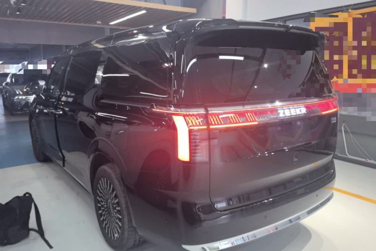 Used Zeekr 009 2024 Six-Seat Executive Version 4WD 108 kWh