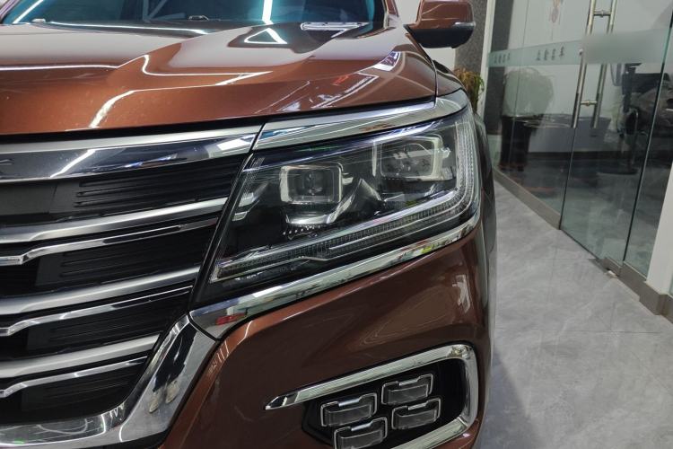 Used Roewe RX8 2018 30T Smart Connectivity All-Wheel Drive Supreme Edition