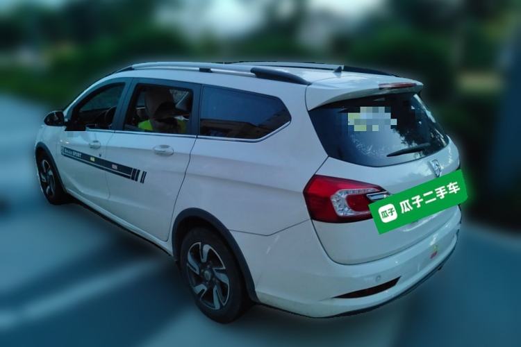 Used Baojun 310W 2018 1.5L Automatic Luxury Version China VI Emission Standard
