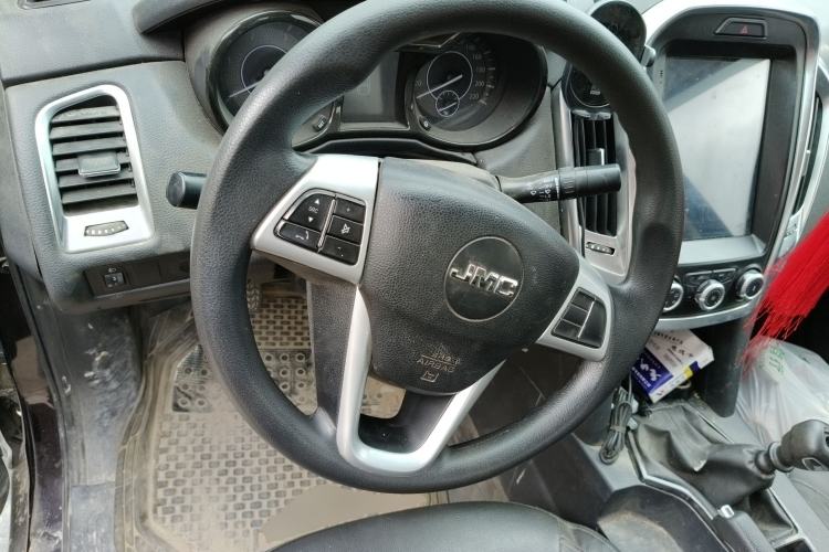 Used JMC Yuhu 5 2019 2.0T Diesel Manual Two-Wheel Drive Enhanced Version China VI Standard Long Wheelbase