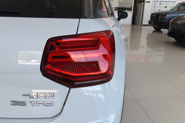 Used Audi Q2L 2022 35 TFSI Fashionable and Elegant Model
