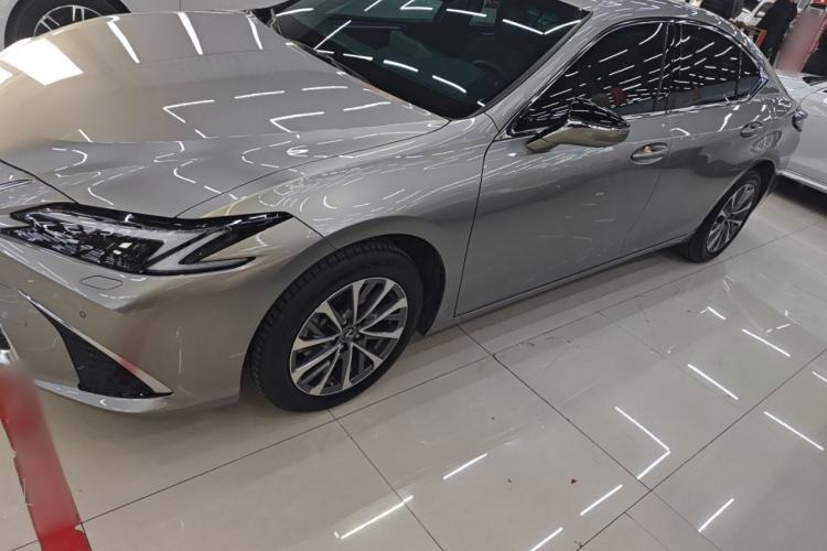 Used Lexus ES 2025 200 Premium Edition
