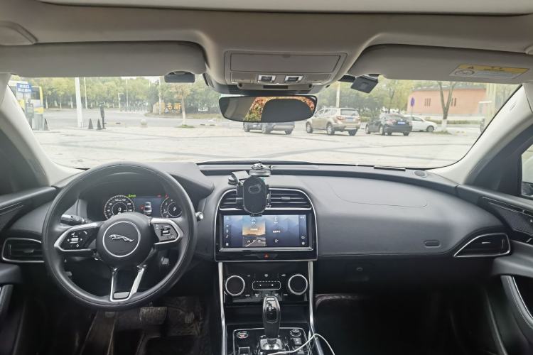 Used Jaguar XEL 2020 2.0T 200 PS S Advanced Elegance Edition
