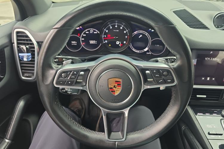 Used Porsche Cayenne 2018 Cayenne 3.0T Steering Wheel