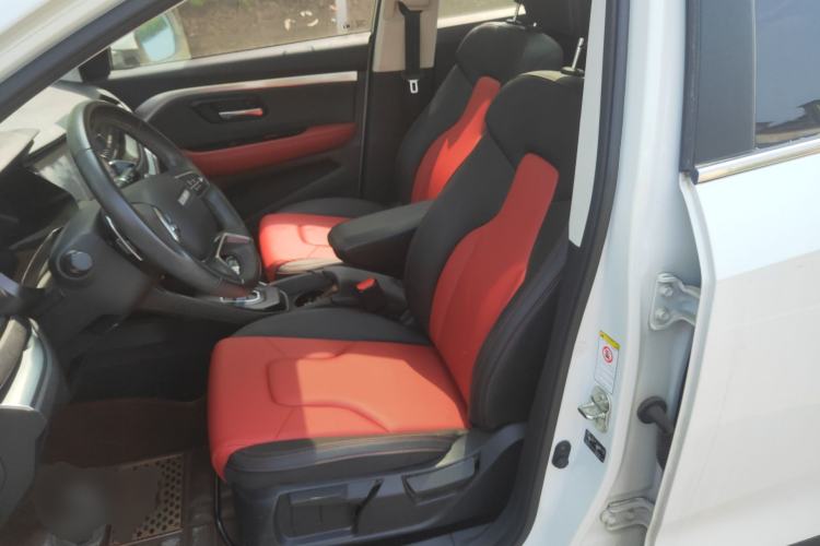 Used Haval H2s 2017 Red-Label 1.5T Dual-Clutch Elite Model Left Front Seat