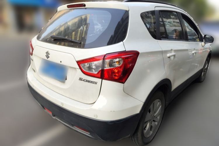 Used Suzuki S-Cross 2014 1.6L CVT Two-Wheel Drive Entry Model Rear Right 45 Deg