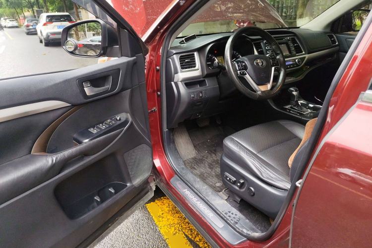 Used Toyota Highlander 2015 2.0T Four-Wheel Drive Luxury Edition 7-Seater
