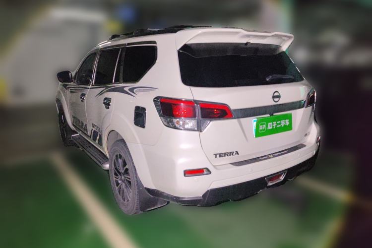 Used Nissan Terra 2018 2.5L Automatic 4x4 Luxury Edition
