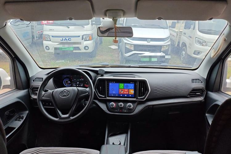 Used Chana Ruixing EM80 2025 Customized Passenger Version 6-Seater 300km Side-Hinged Doors
