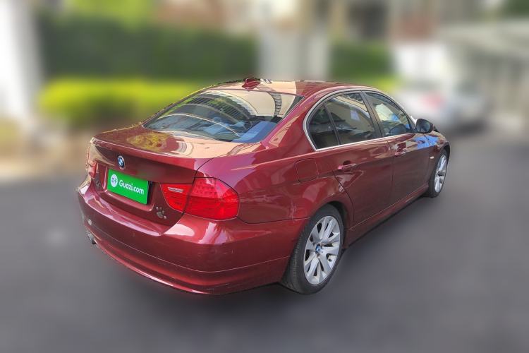 Used BMW 3 Series 2010 320i Luxury Model Rear Right 45 Deg