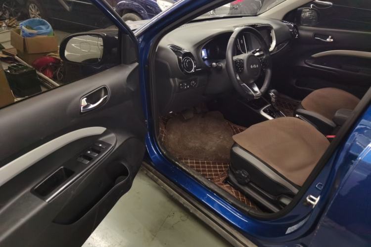 Used Kia kx1 Stonic 2021 1.4L CVT Fun Edition Driver Seat