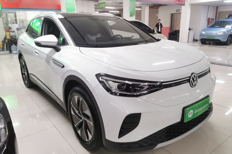 Used Volkswagen ID.4 CROZZ 2022 Long-Range PURE+ Edition Front Right 45 Deg