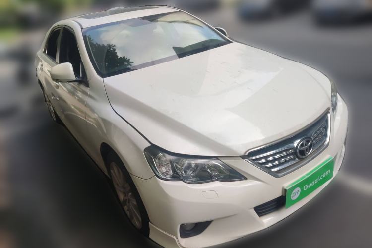 Used Toyota Reiz 2010 2.5S Fashion Elite Edition Front Right 45 Deg