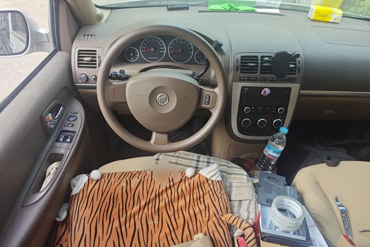 Used Buick GL8 2012 2.4L BASE Comfort Edition
