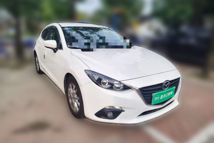 Used Mazda 3 Axela 2014 Hatchback 1.5L Manual Comfort Model
