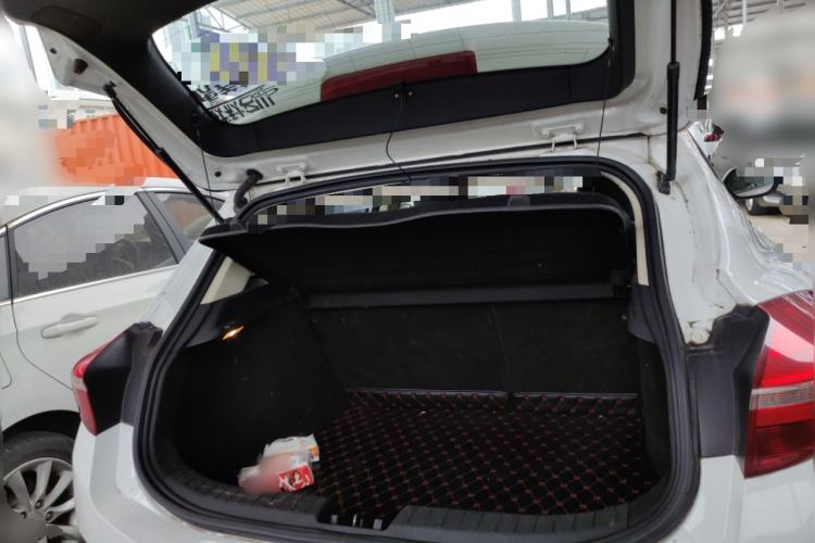 Used Geely Auto Emgrand GS 2016 Elegant Edition 1.3T Automatic ZhenShang Model Trunk