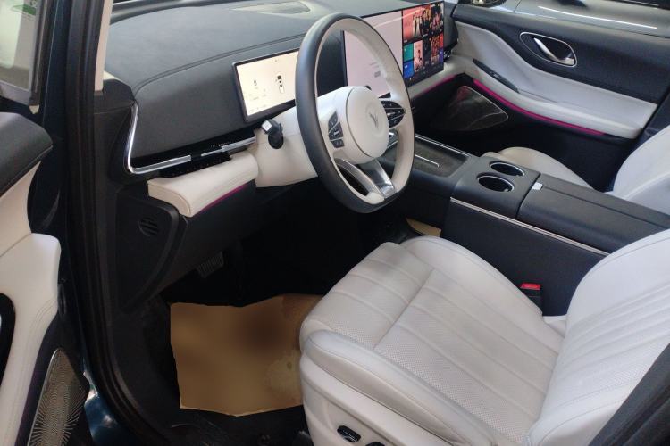 Used VOYAH Dream 2025 PHEV Four-Wheel-Drive Flagship Kunpeng Edition Driver Seat