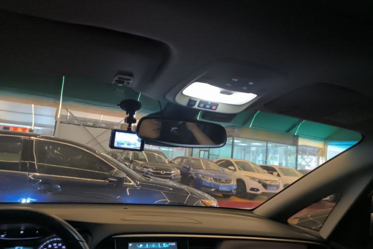 Used Buick GL6 2019 18T 6-Seater Connected Luxury Version China VI Standard
