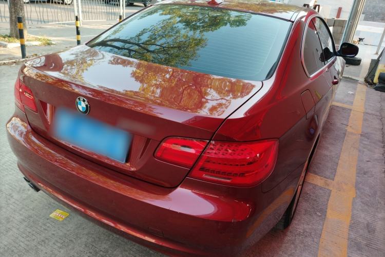 Used BMW 3 Series 2009 330i two-door coupe