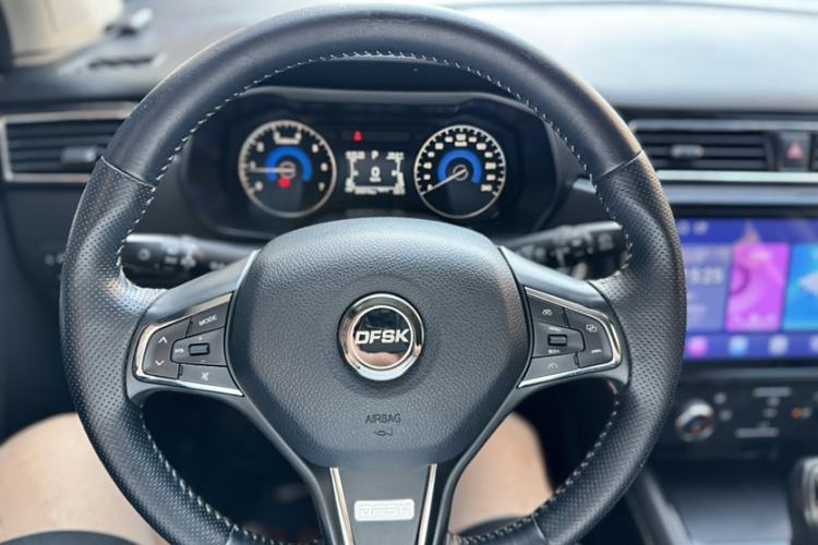 Used Dongfeng Fengon 580 2016 Revised Version 1.5T CVT Luxury Edition
