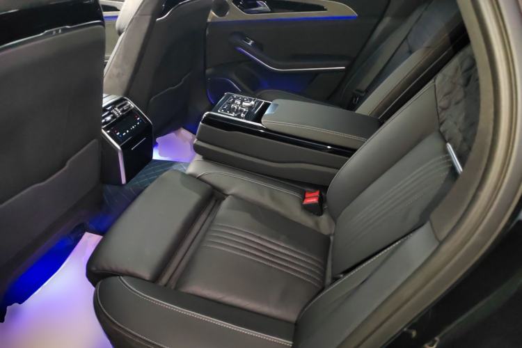 Used Hongqi H9 2020 2.0T Smart Connect Flagship Edition
