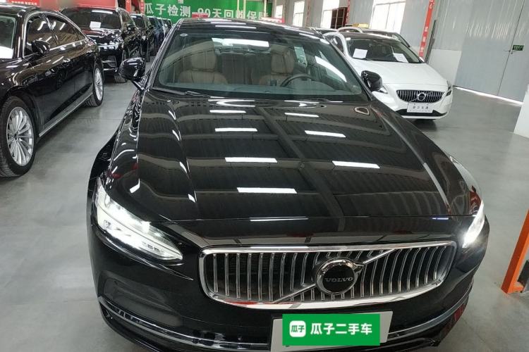 Used Volvo S90 2024 B5 Zhiyi Luxury Edition
