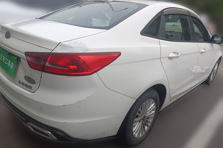 Used Ford Escort 2015 1.5L Manual Comfort Model Rear Right 45 Deg