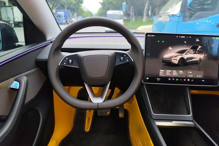 Used Tesla Model Y 2025 Rear-Wheel Drive First Edition
