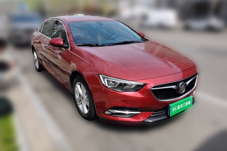 Used Buick Regal 2017 20T Elite Edition Front Right 45 Deg