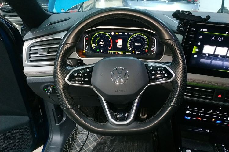 Used Volkswagen Tayron 2023 380TSI Four-Wheel Drive R-Line Pro Smart Edition Steering Wheel