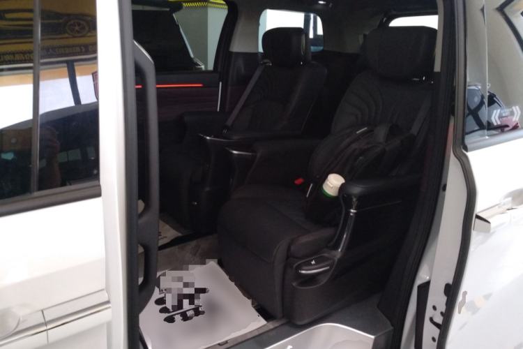 Used GAC Trumpchi M8 2024 Master Series 400T Prestige Edition Left Rear Seat