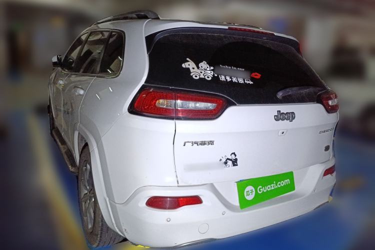 Used Jeep Cherokee 2017 2.4L Professional Smart Edition Rear Left 45 Deg