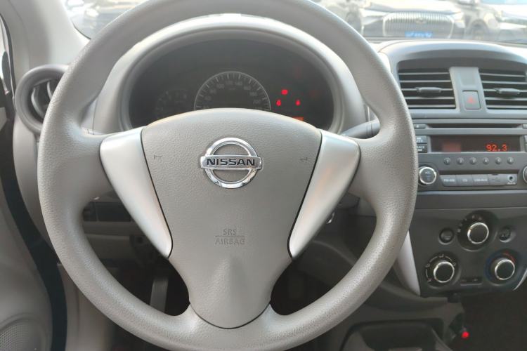 Used Nissan Sunny 2014 1.5XE Manual Comfort Edition
