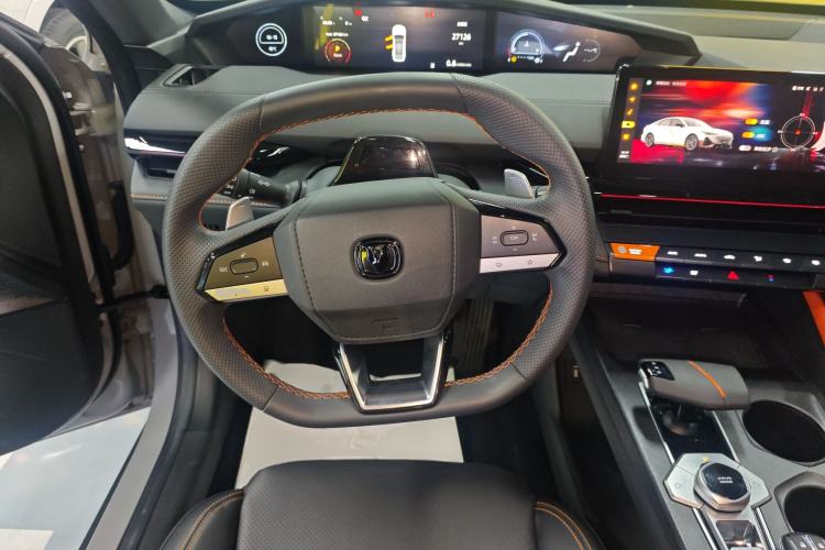 Used CHANGAN UNI-V 2022 1.5T Prestige Version