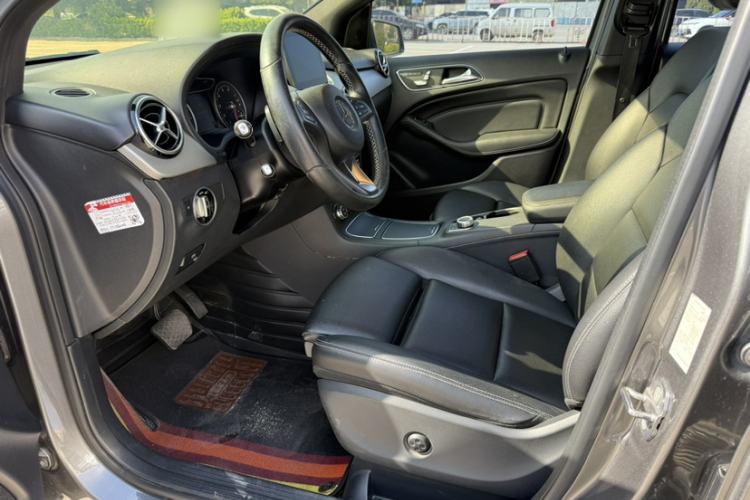 Used Mercedes-Benz B-Class 2019 B 200 Fashion Model Interior 2