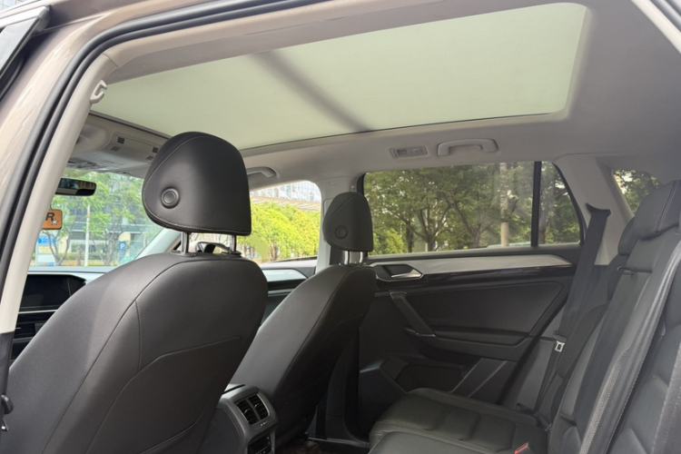 Used Volkswagen Tayron 2020 280TSI Two-Wheel Drive Luxury Connect Edition Interior 5