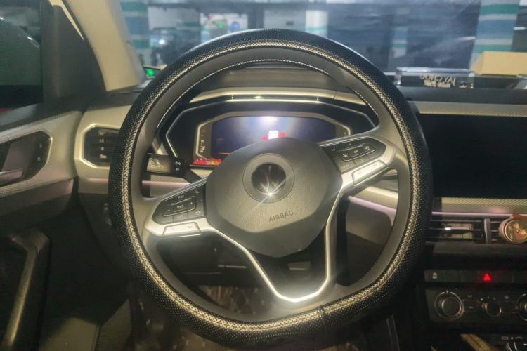 Used Volkswagen Tacqua 2020 1.5L Automatic Yue Steering Wheel