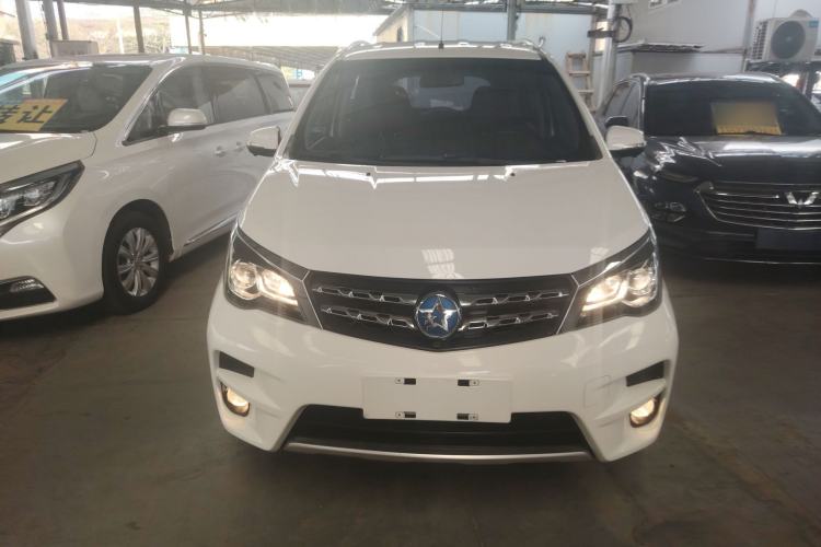 Used Venucia M50V 2017 1.6L XL CVT Luxury Edition