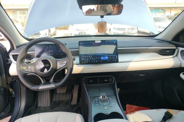 Used BYD Seal 05 DM-i 2025 DM-i Smart Drive 55KM Prestige Model Center Console