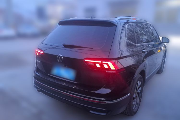 Used Volkswagen Tiguan L 2025 Model, Outstanding Version, 300TSI Automatic Two-Wheel Drive Longteng Edition
