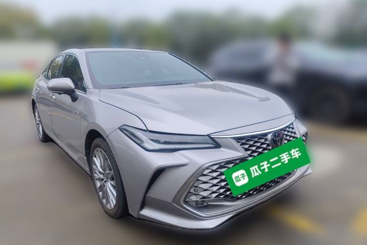 Used Toyota Avalon 2024 Dual-Engine 2.5L XLE Premium Edition