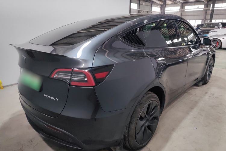 Used Tesla Model Y 2024 Long-Range All-Wheel-Drive Version