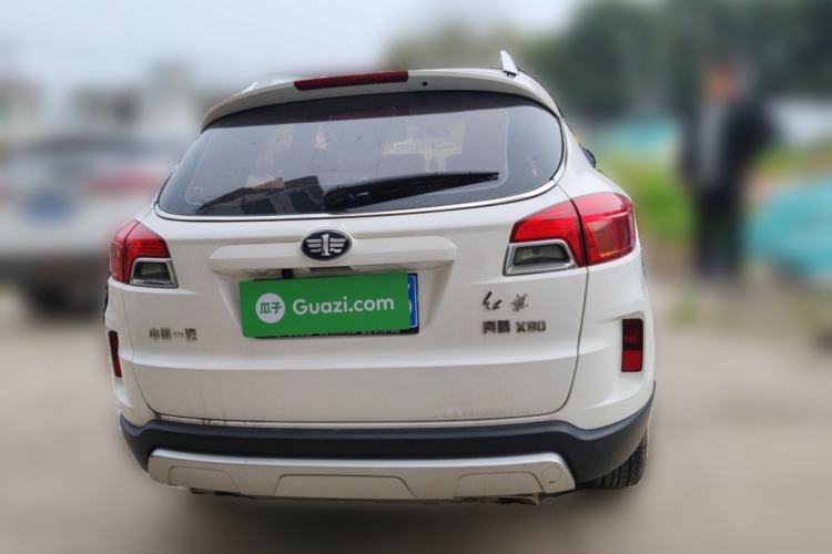 Used Bestune X80 2013 2.0L manual base trim