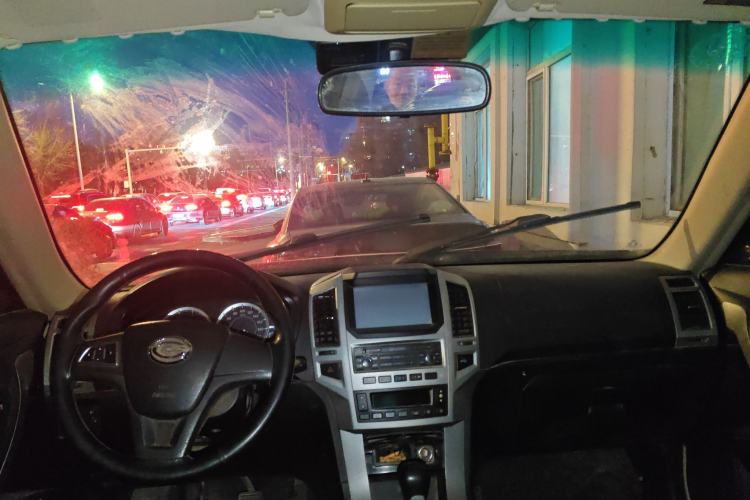 Used GAC Gonow Aoosed GX5 2012 2.4L Manual Gasoline 4x4 with Sunroof Center Console