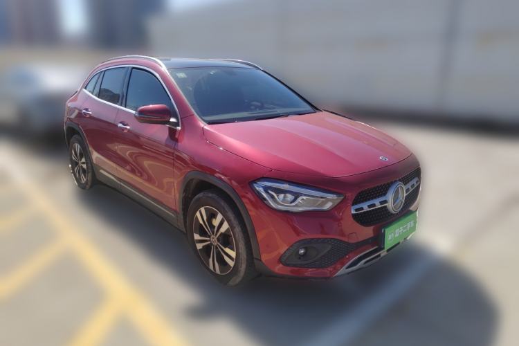 Used Mercedes-Benz GLA 2020 GLA 200 Front Right 45 Deg